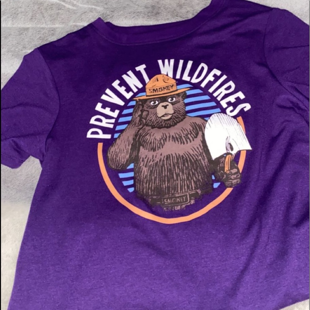 Tee shirt